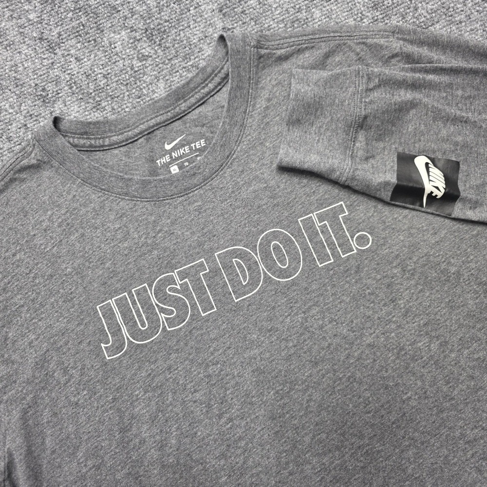 Nike Men's XL Just Do It Long Sleeve Graphic T-Shirt Gray Cotton AR5191-063